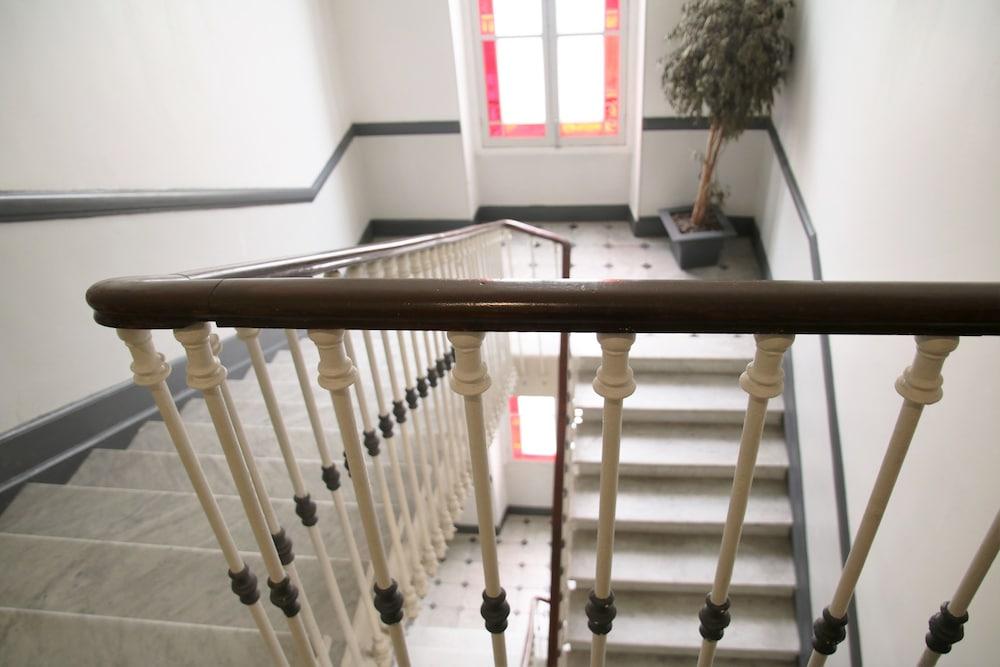 Helvétique Hotel 3*